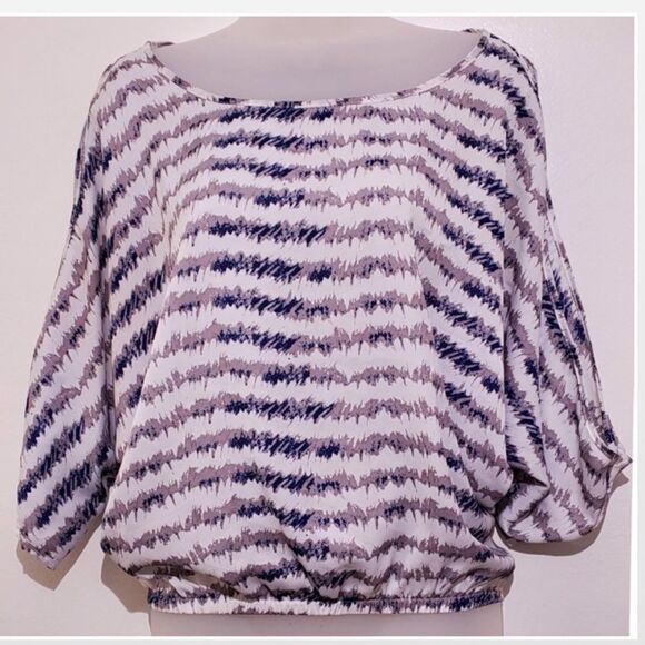Cynthia Rowley Top Womens Medium Cold Shoulder Blue Striped White Blouse - Picture 4 of 16
